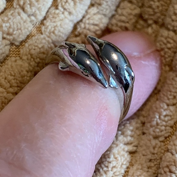 Tiny sterling dolphin ring, size 2. Toe ring or child size. - Picture 4 of 13